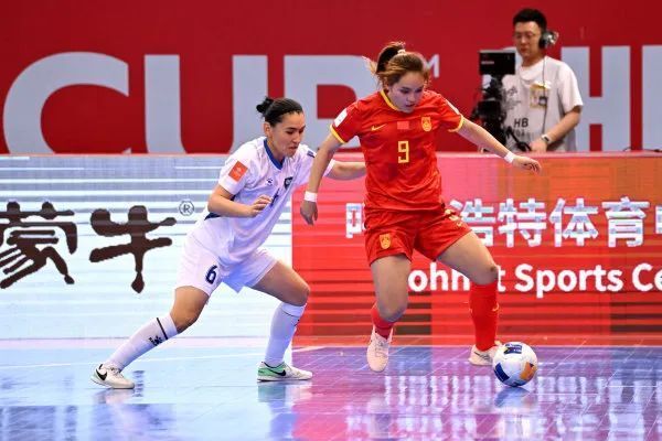 女足比赛中，中国队人气居高不下 