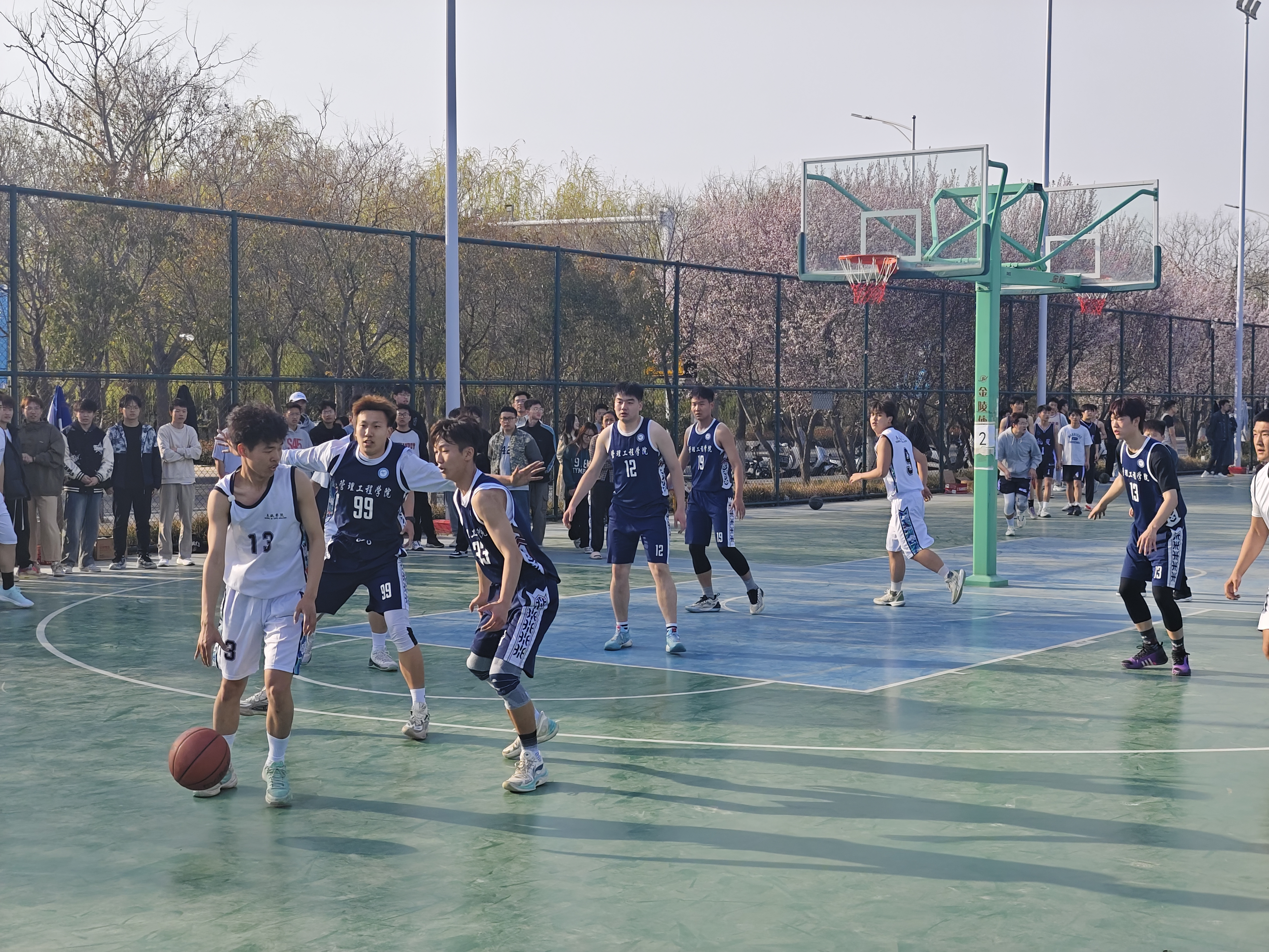 关于球员个人能力在职业篮球比赛中得到充分展现的信息